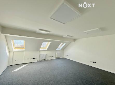 Pronájem kanceláře, 102 m²