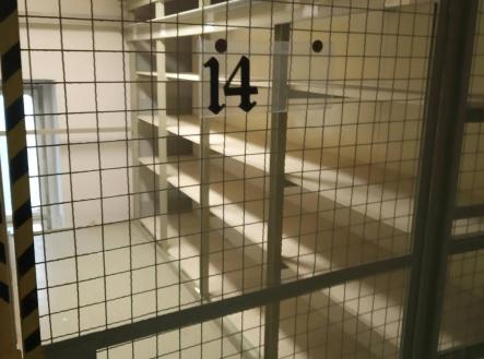 Pronájem komerčního objektu, sklad, 12 m²