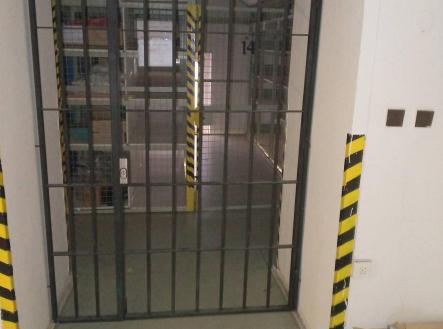 Pronájem komerčního objektu, sklad, 12 m²