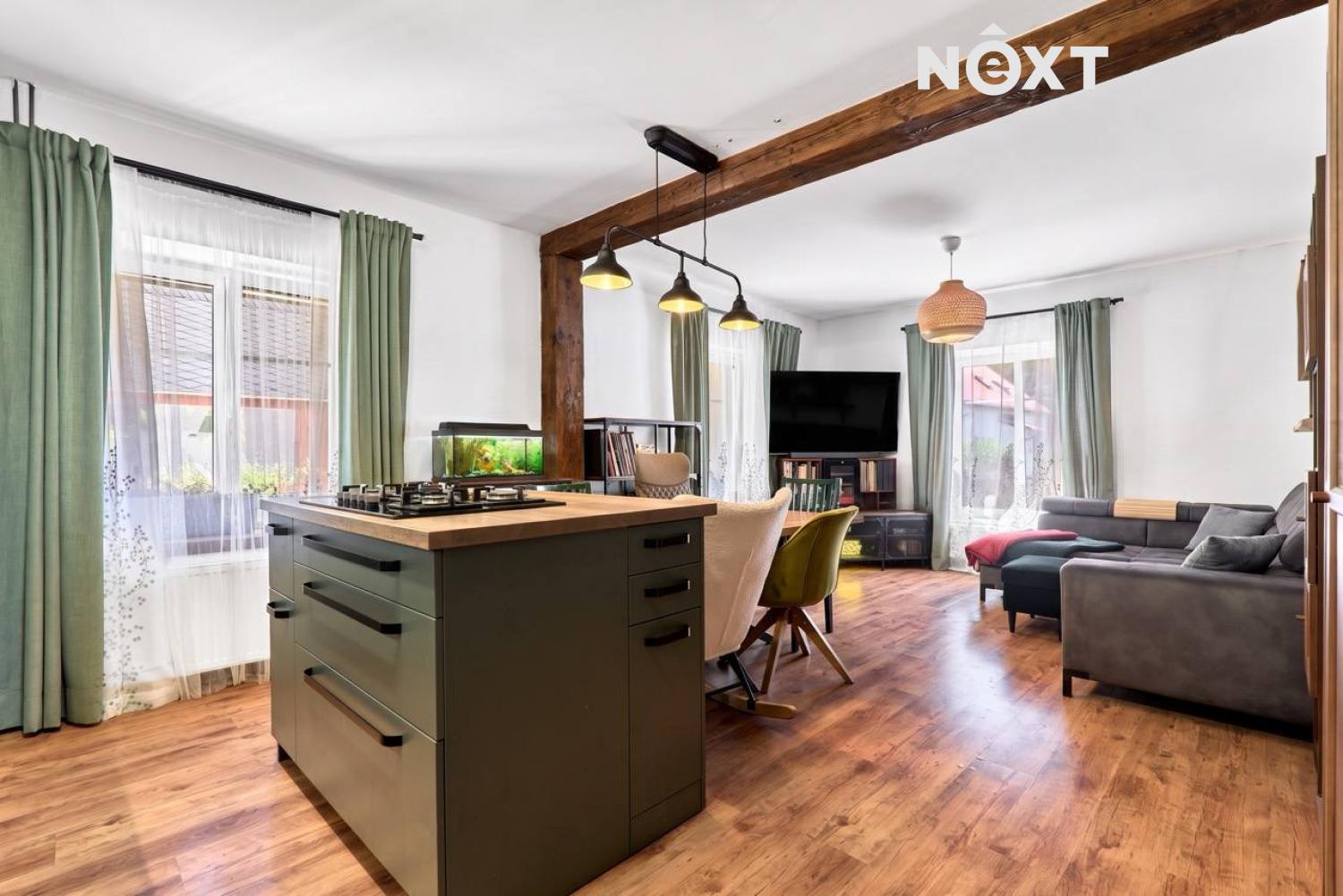 Prodej komerční Apartmány, 331㎡