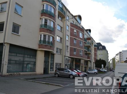 Pronájem bytu, 3+kk, 95 m²