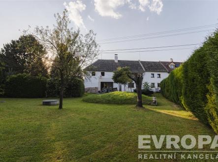 Prodej zemědělského objektu, 2 239 m²