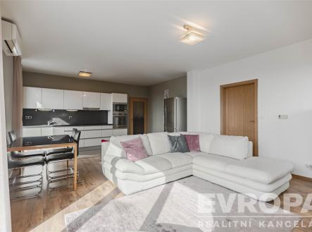 Prodej bytu, 3+kk, 77 m²