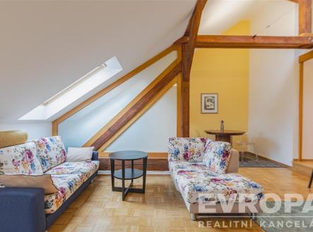 Prodej bytu, atypický, 63 m²