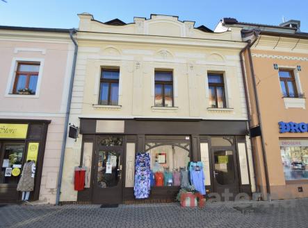 Prodej - nájemní dům, 307 m²