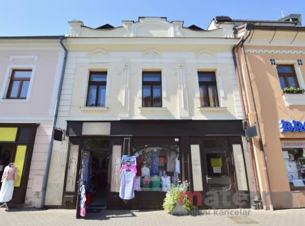 Prodej - nájemní dům, 307 m²