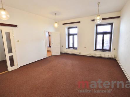 Pronájem kanceláře, 96 m²