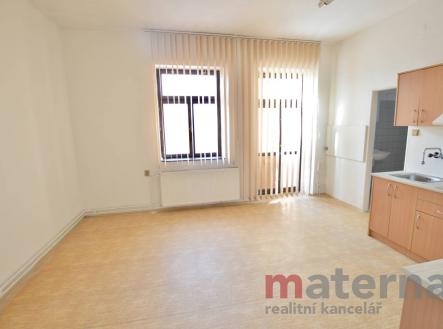 Pronájem kanceláře, 96 m²