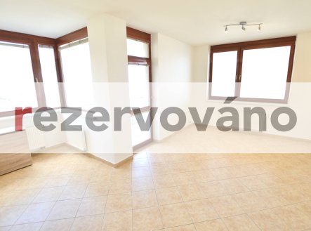 Byt 2+kk, 50 m2 + balkon - ul. Laudonova, Praha 10 Štěrboholy