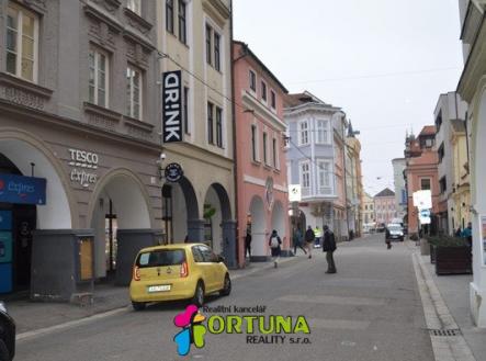 Prodej nájemního domu, 1 563 m²