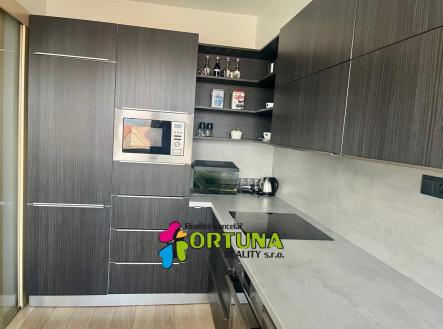 Pronájem bytu, 2+1, 60 m²