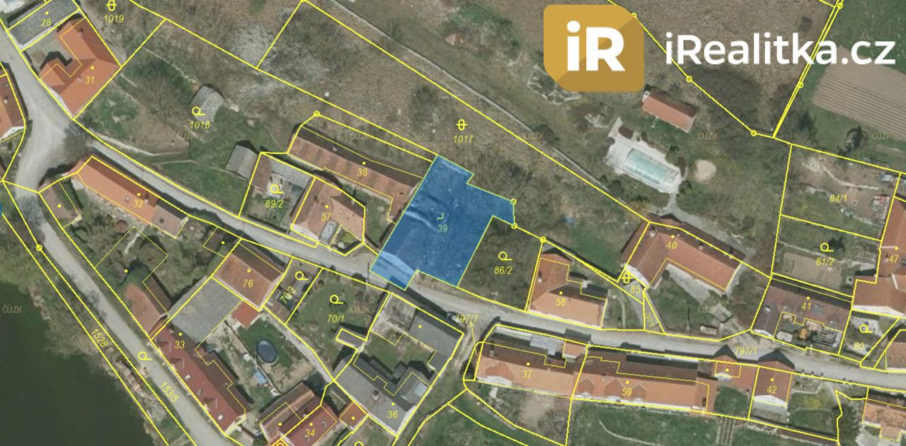 Prodej pozemku pro bydlení, 1928 m², Krty-Hradec