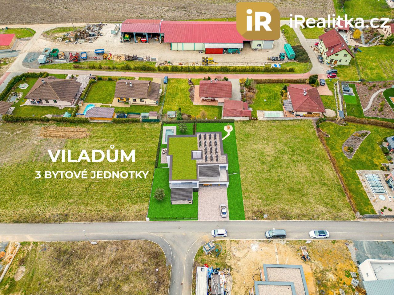 Prodej exkluzivního pozemku, 1.176 m², Srch - Pardubice