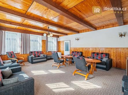 Prodej domu/vily, 305 m² obrázek