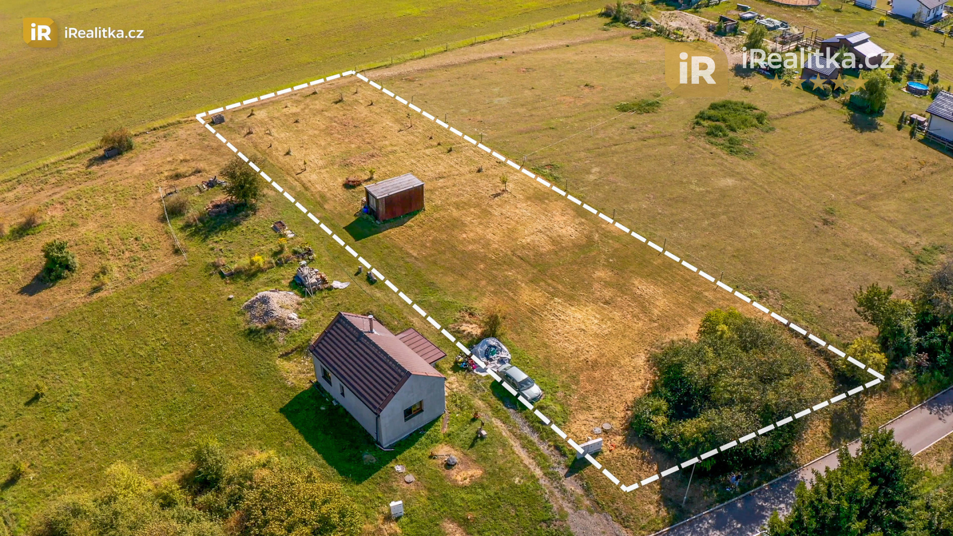 Velký stavební pozemek 1.910 m2, Charvatce - Mladá Boleslav