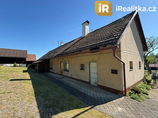Prodej rodinného domu, 5 pokojů, 220 m², Chyjice