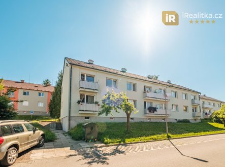 Prodej bytu 2+1 s balkonem a dvěma sklepy - Vamberk
