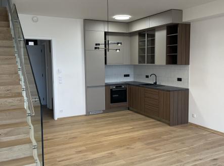 Pronájem bytu, 2+kk, 76 m² obrázek