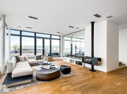 Pronájem bytu, atypický, 259 m²