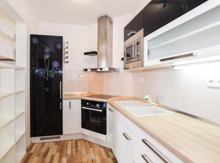 Pronájem bytu, 1+kk, 39 m² obrázek