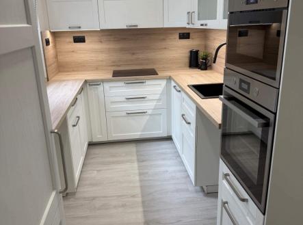 Prodej bytu, 3+1, 70 m²