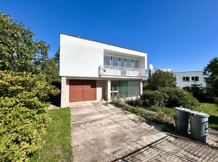 Pronájem domu/vily, 210 m²