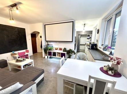 Prodej bytu, 3+kk, 64 m²
