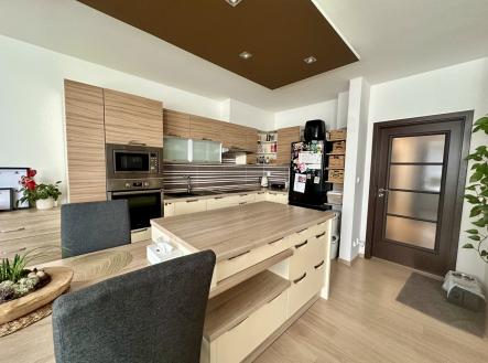 Prodej bytu, 3+kk, 93 m²