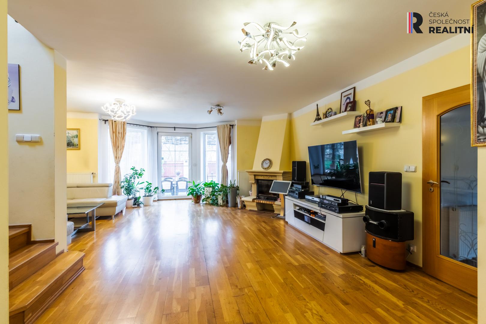 Prodej  - dům/vila, 168 m2