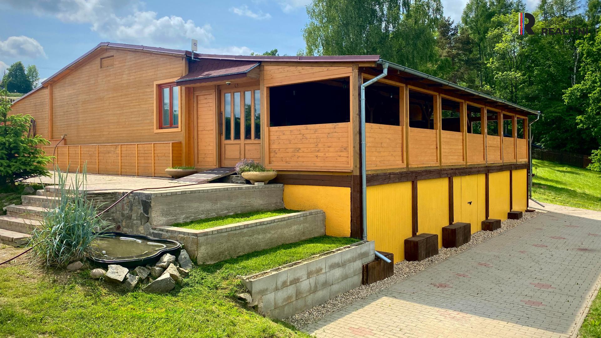 Prodej  - dům/vila, 264 m2