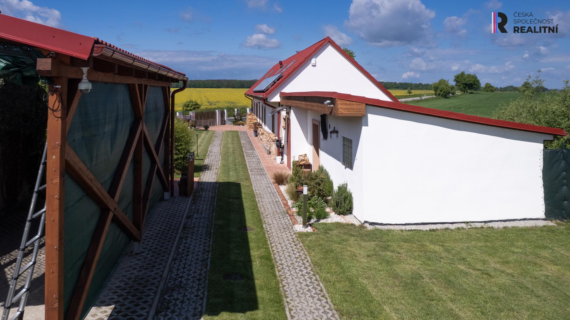 Prodej  - dům/vila, 212 m2