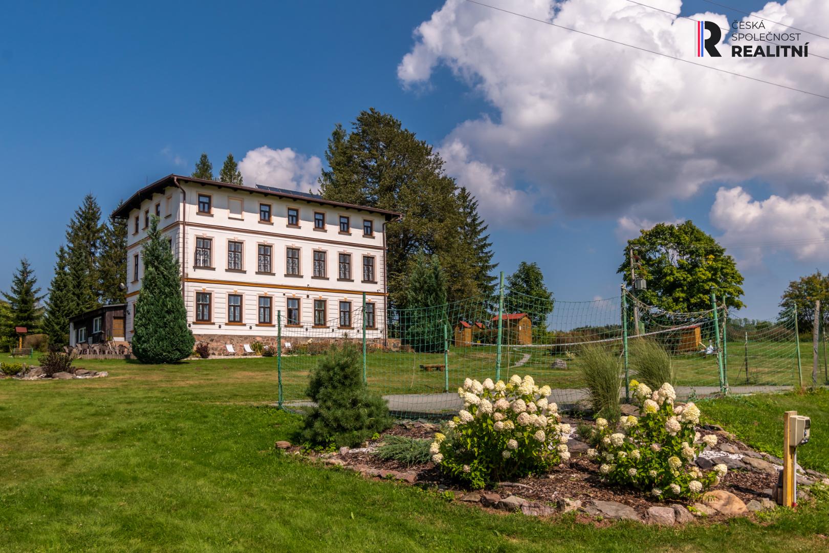 Prodej  -  hotel