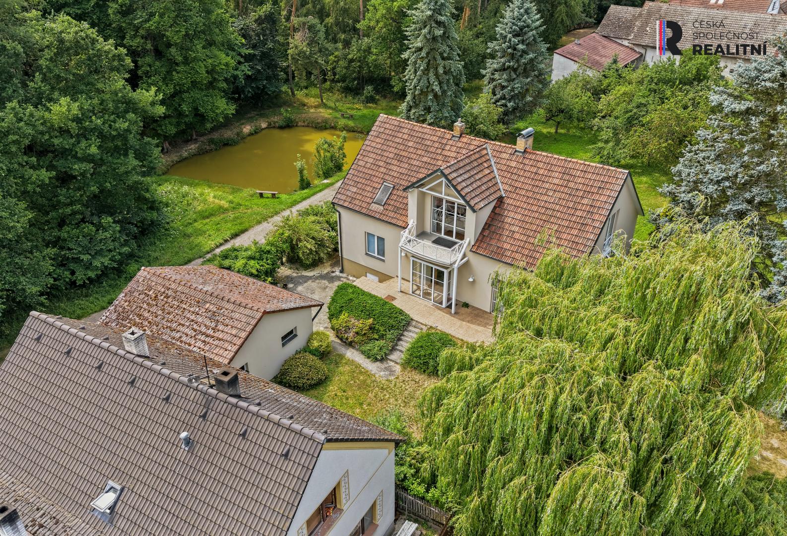 Prodej  - dům/vila, 300 m2