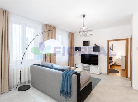 Pronájem bytu, 2+kk, 62 m²