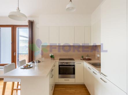 Pronájem bytu, 4+kk, 95 m²