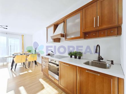 Pronájem domu/vily, 289 m²