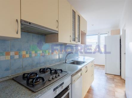 Pronájem bytu, 3+1, 72 m²