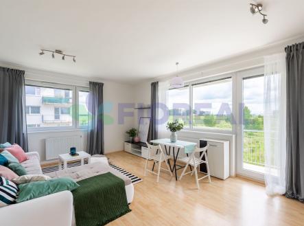 Pronájem bytu, 1+kk, 34 m² obrázek