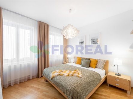 Pronájem bytu, 2+kk, 61 m²