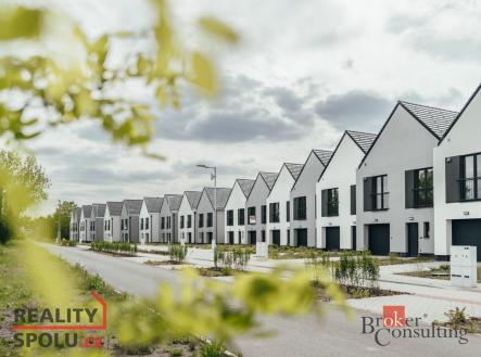 Resort za Hřištěm - řadové domy v Pečkách