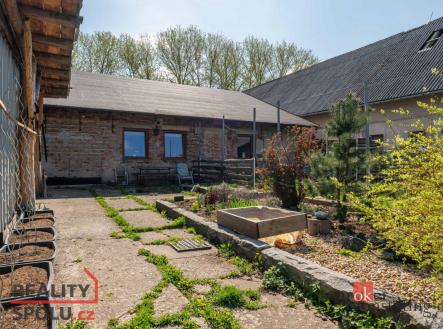 Prodej komerčního objektu, jiný, 1 850 m²