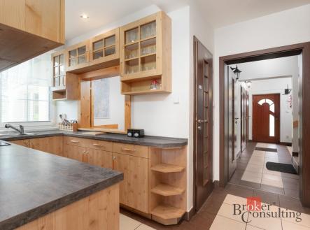 Prodej komerčního objektu, jiný, 261 m²