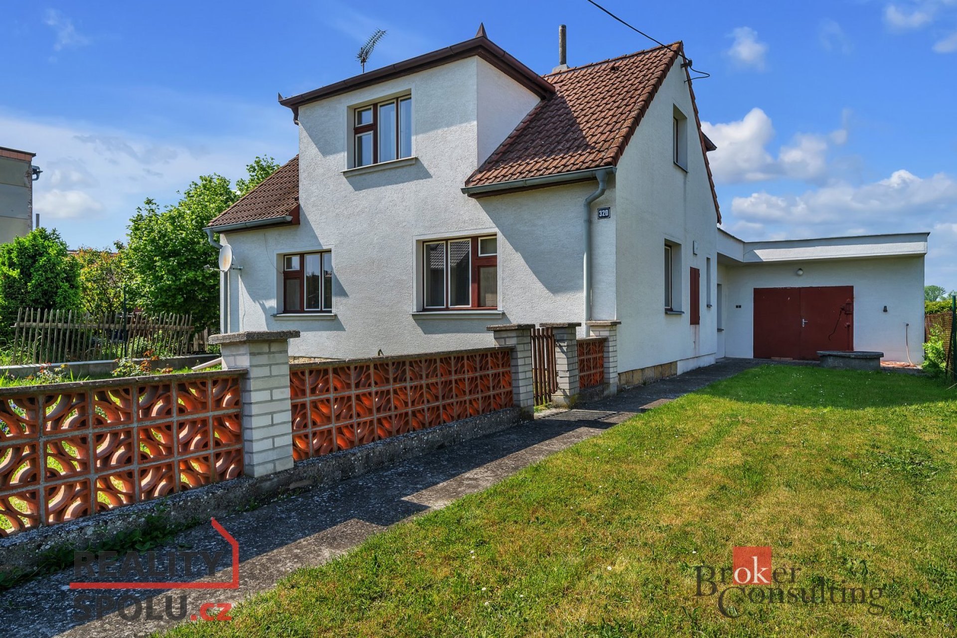 Prodej rodinného domu 4+1, zahrada, obec Smidary, okr. Hradec Králové, pozemek 712 m²
