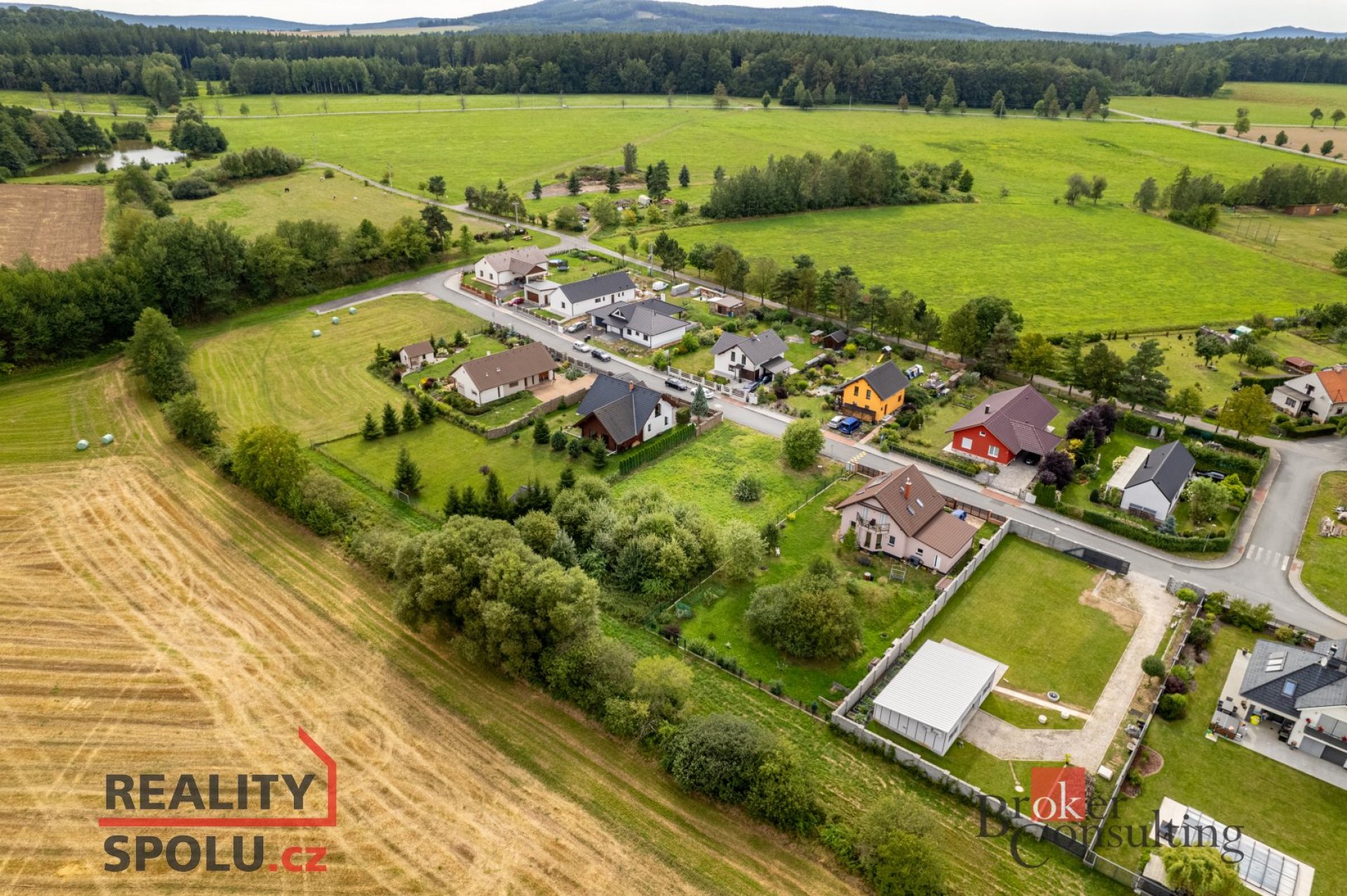 Prodej stavebního pozemku o velikosti 1125 m² v Olešné u Hořovic