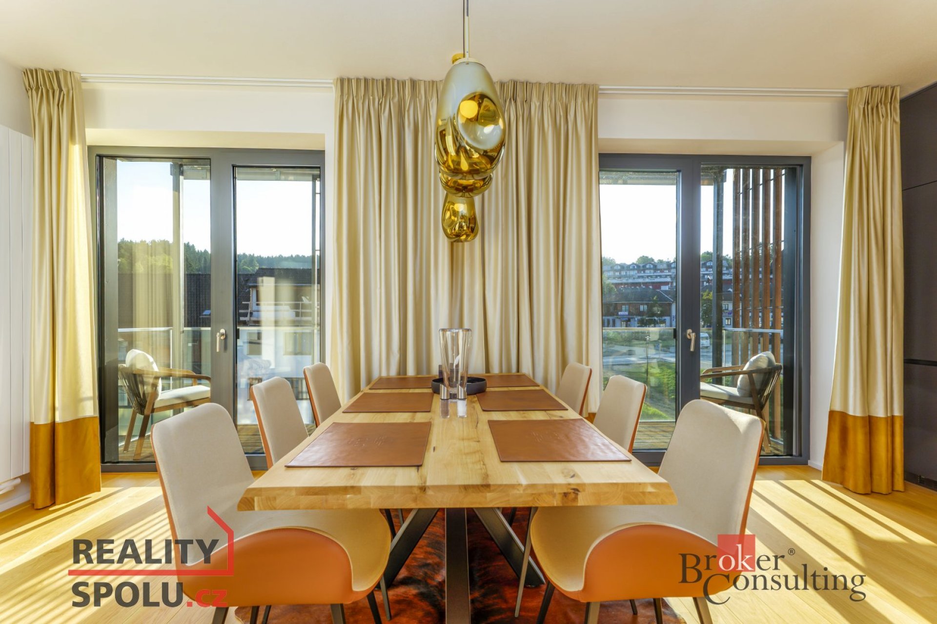 Prodej nádherného mezonetového apartmánu 3+kk v projektu Molo Lipno