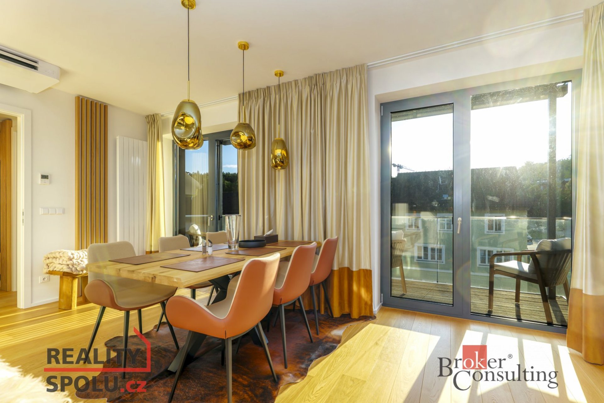 Prodej nádherného mezonetového apartmánu 3+kk v projektu Molo Lipno