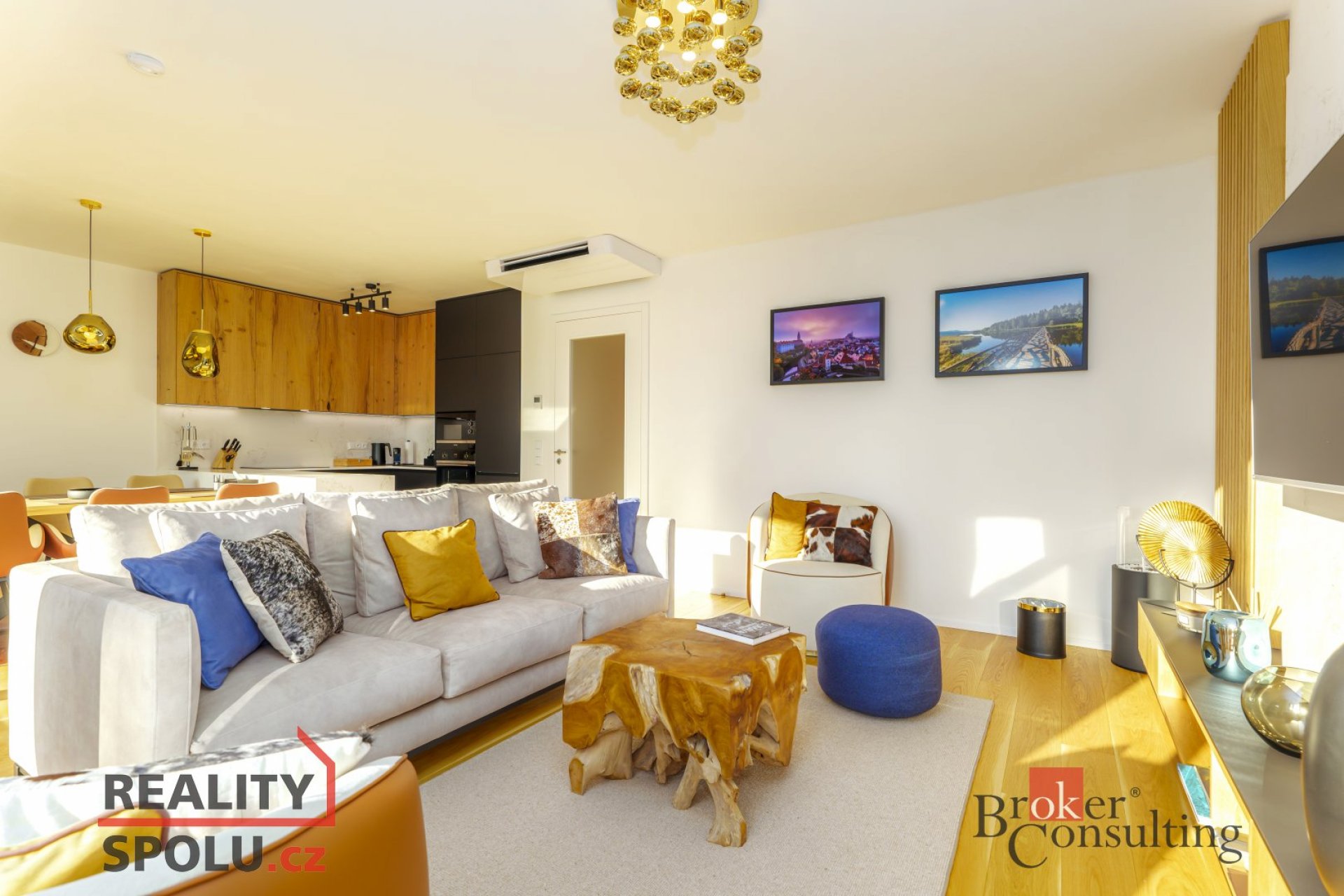 Prodej nádherného bytu 3+KK v resortu Molo Lipno