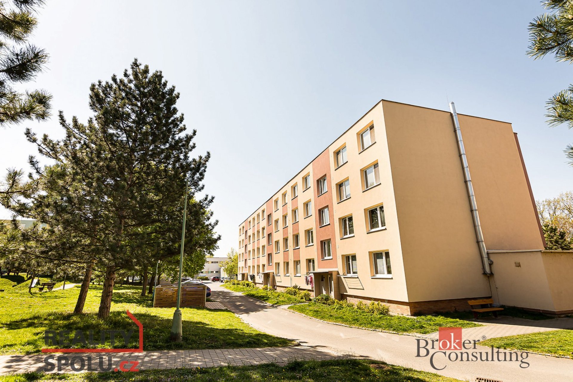 Prodej, byty/1+1, 32 m2, sídl. Družba 658, 66701 Židlochovice, Brno-venkov [ID 65007]