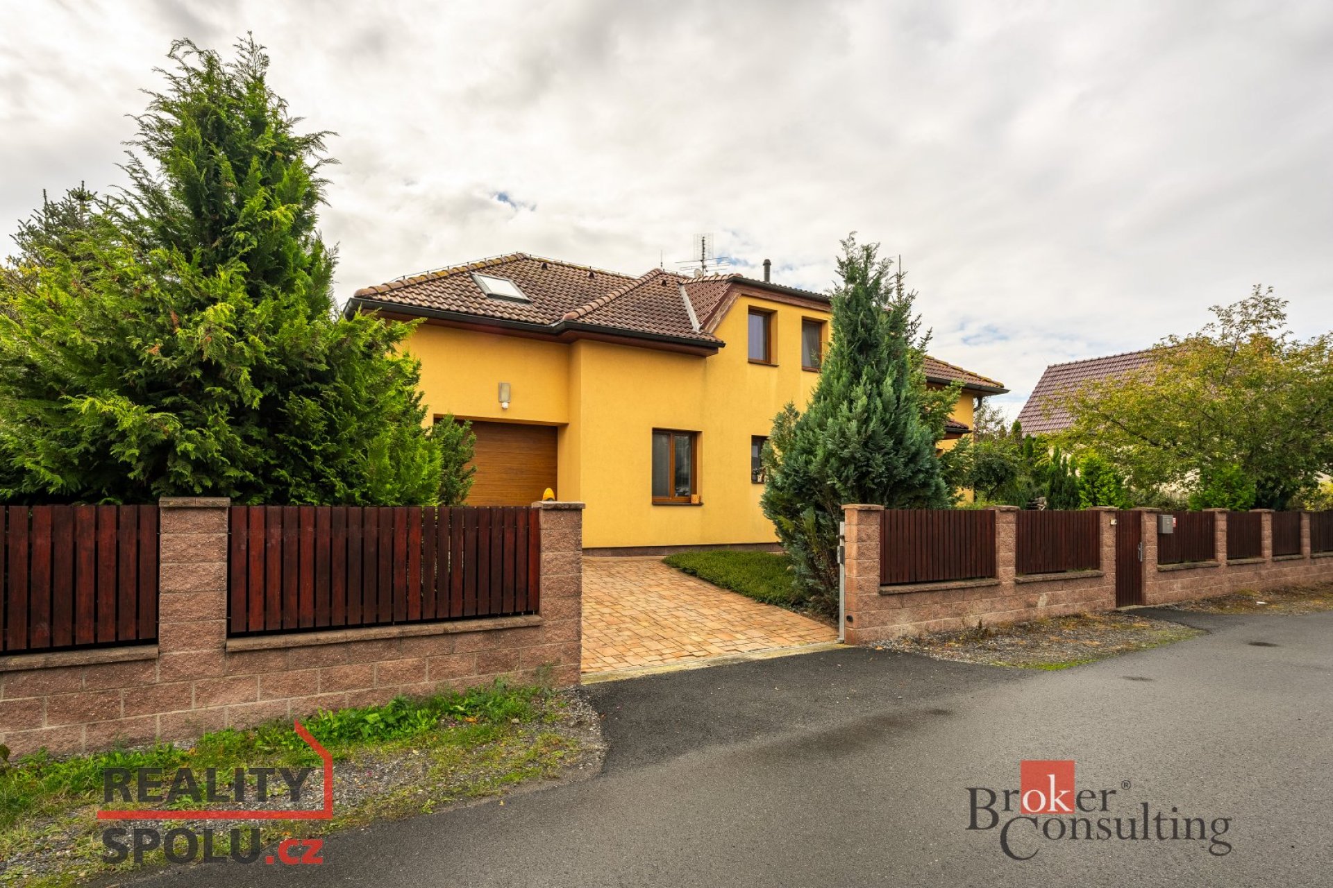 Prodej, domy/rodinný, 184 m2, U studánky 274, 25063 Veleň, Praha-východ [ID 64606]