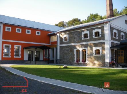 Prodej komerčního objektu, jiný, 2 115 m²